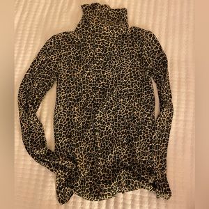 adorable J. Crew XXS animal print turtle neck 🩵🩵🐆